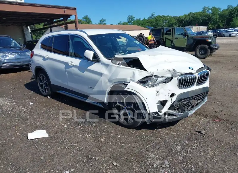 2016 BMW X1 фото