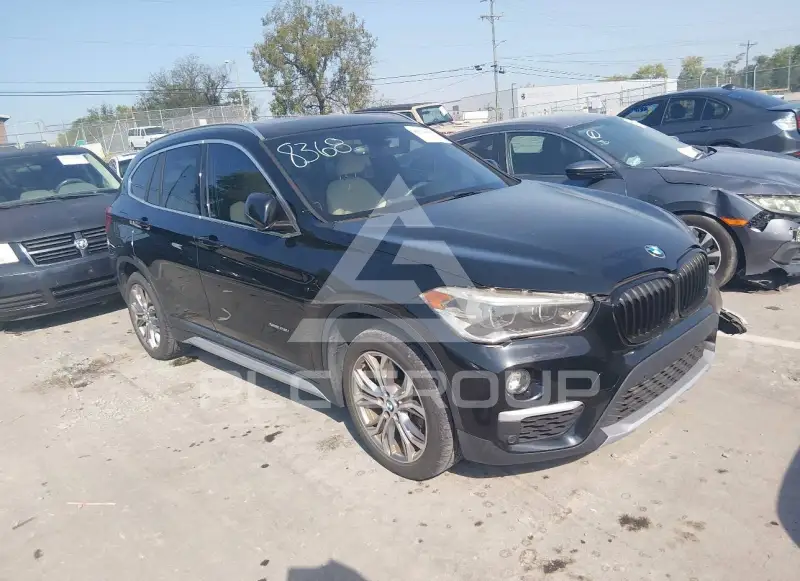 2016 BMW X1 photo