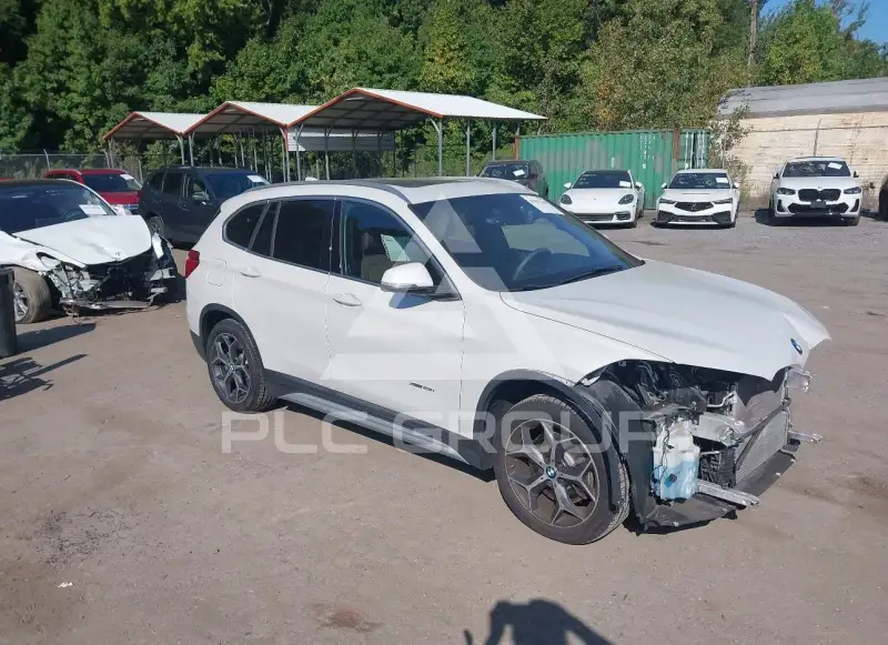 2016 BMW X1 фото