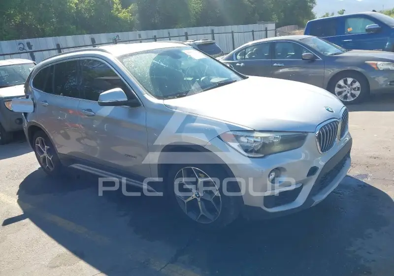 2016 BMW X1 фото