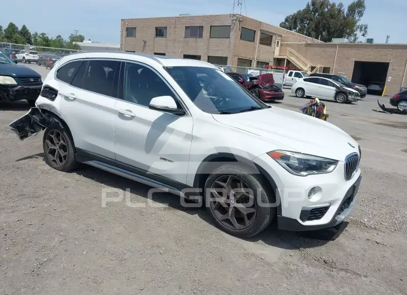 2016 BMW X1 photo
