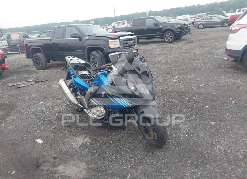 2016 BMW K1600 photo