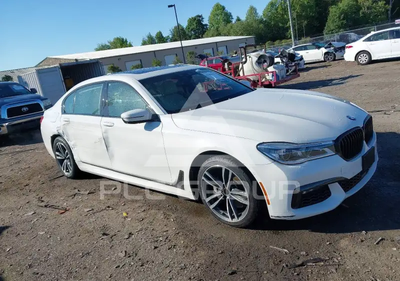2016 BMW 750 photo