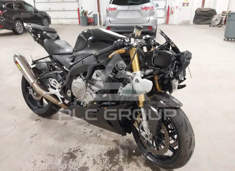 2016 BMW S1000 фото