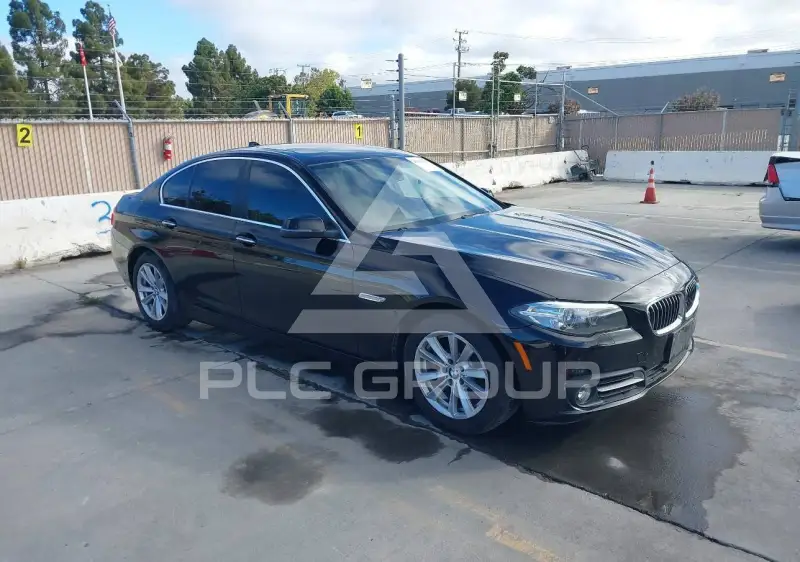 2016 BMW 528 photo