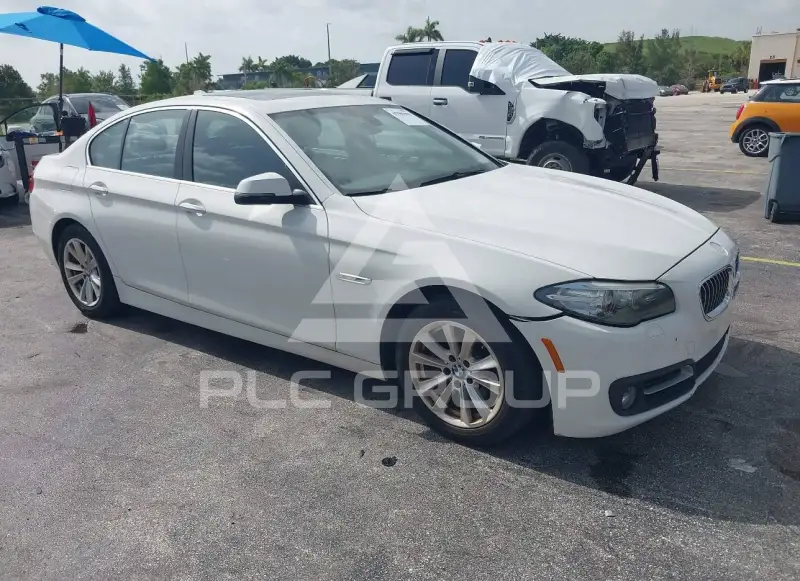 2016 BMW 528 photo