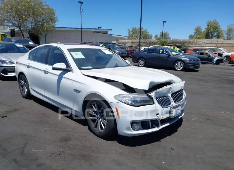 2016 BMW 528 photo