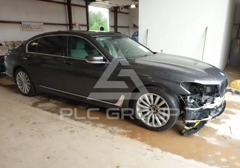 2016 BMW 740 photo