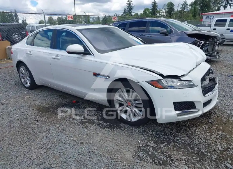 2016 Jaguar XF фото