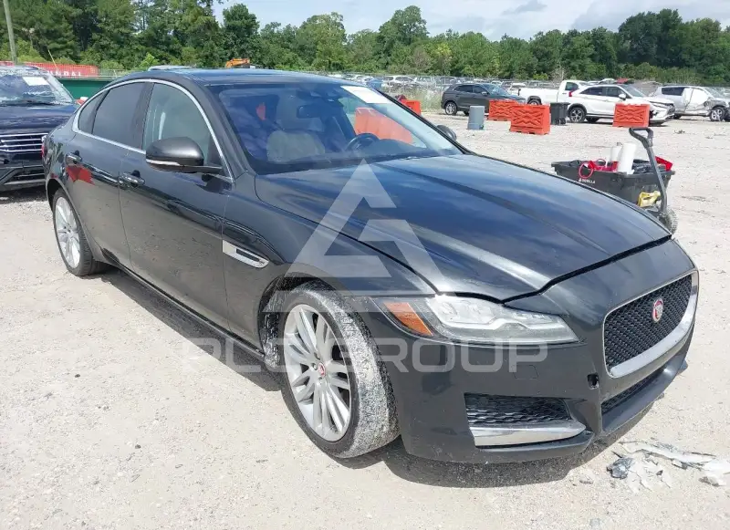 2016 Jaguar XF фото