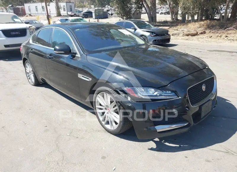 2016 Jaguar XF фото