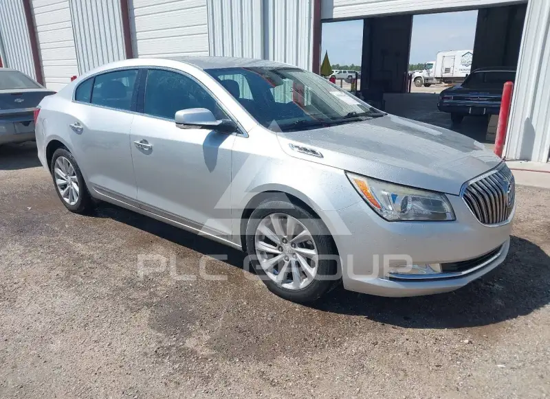 2016 Buick LACROSSE photo