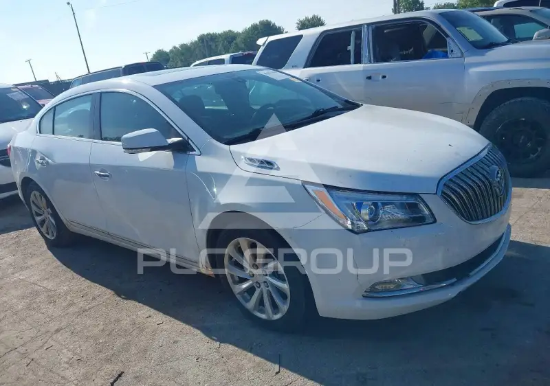 2016 Buick LACROSSE photo