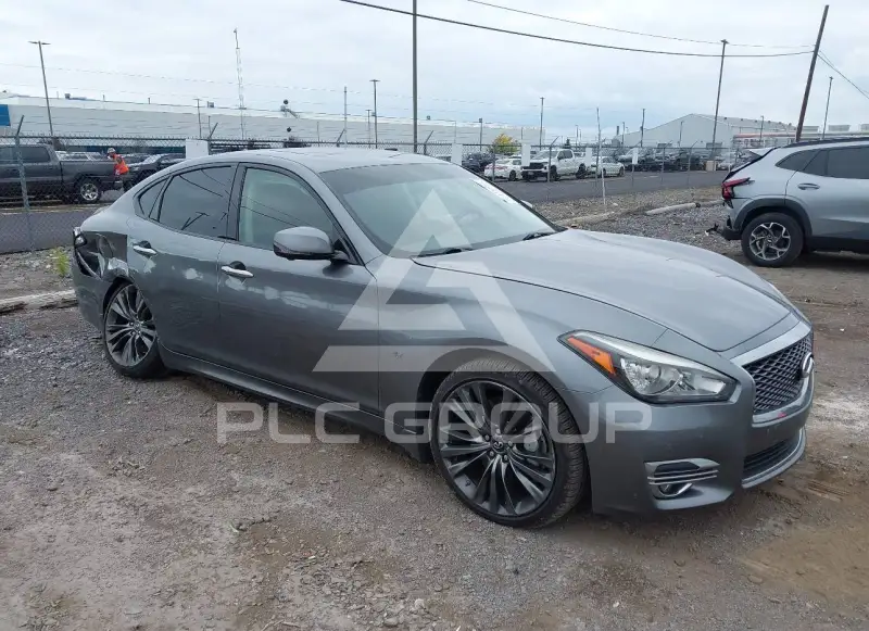 2016 Infinity Q70 фото