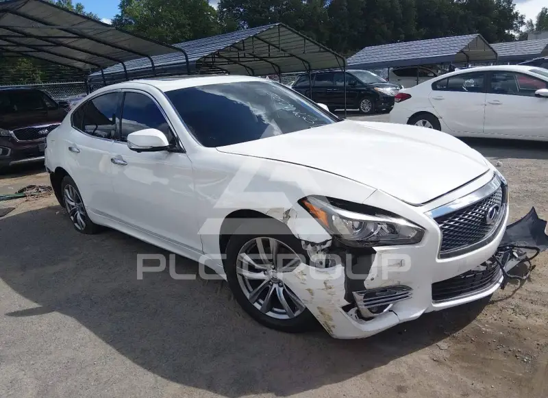 2016 Infinity Q70 фото
