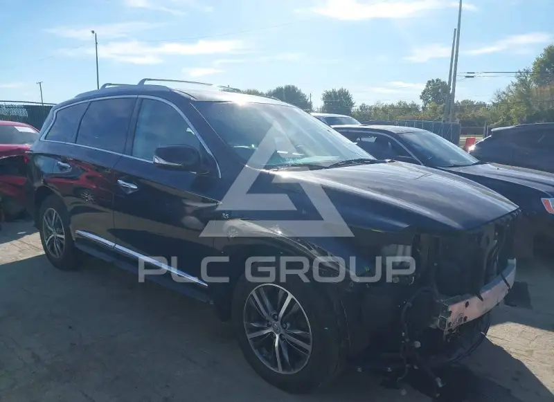 2016 Infinity QX60 photo