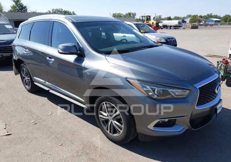 2016 Infinity QX60 photo
