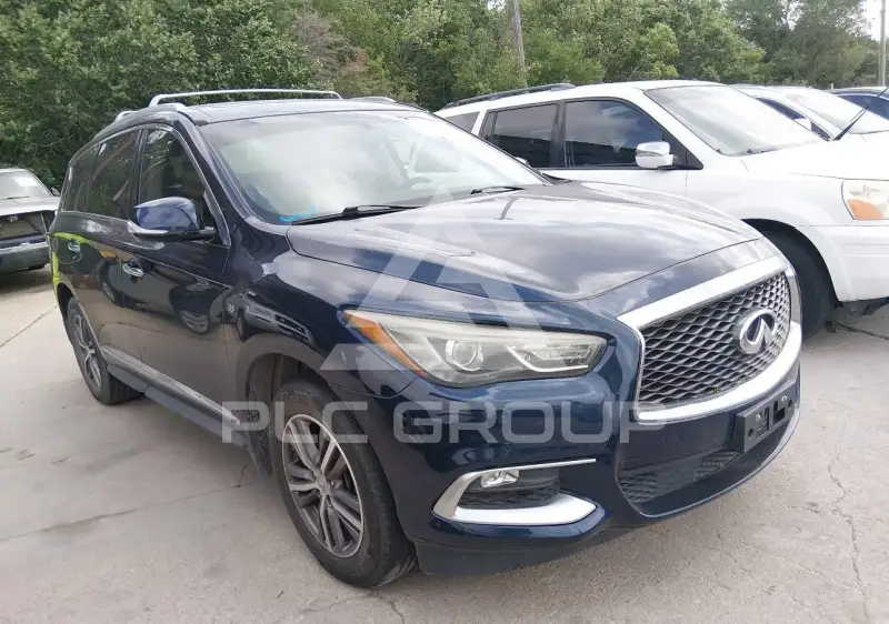 2016 Infinity QX60 photo