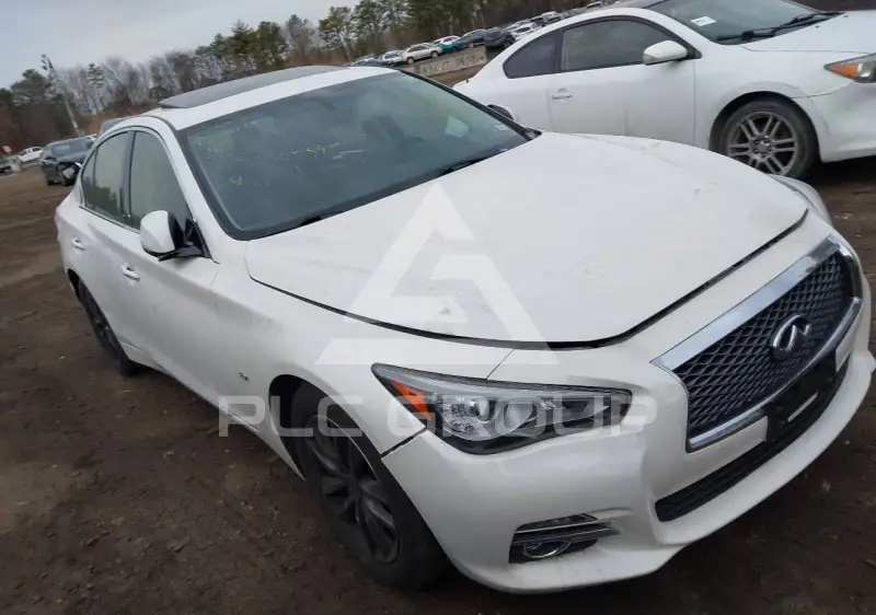 2016 Infinity Q50 фото