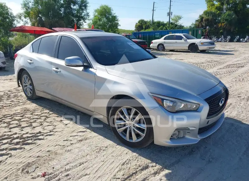 2016 Infinity Q50 фото