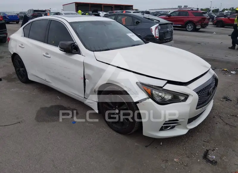 2016 Infinity Q50 photo