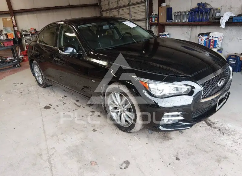 2016 Infinity Q50 фото