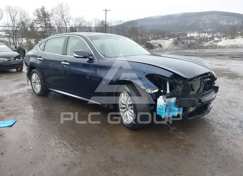 2016 Infinity Q70 фото