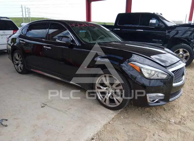 2016 Infinity Q70 фото