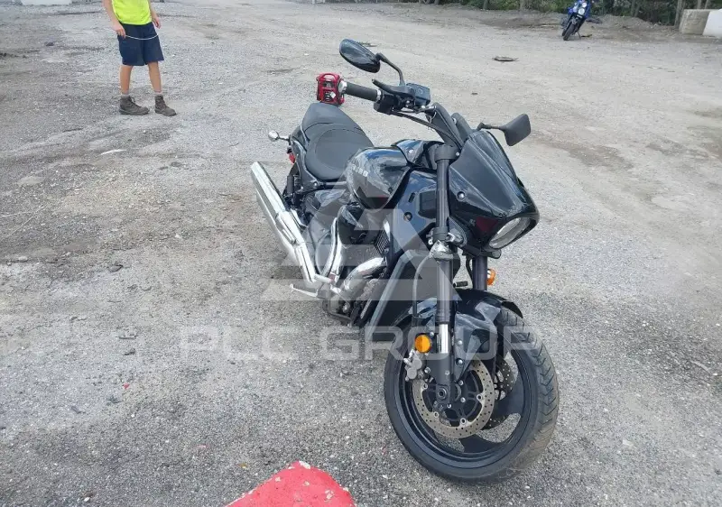 2016 Suzuki  photo