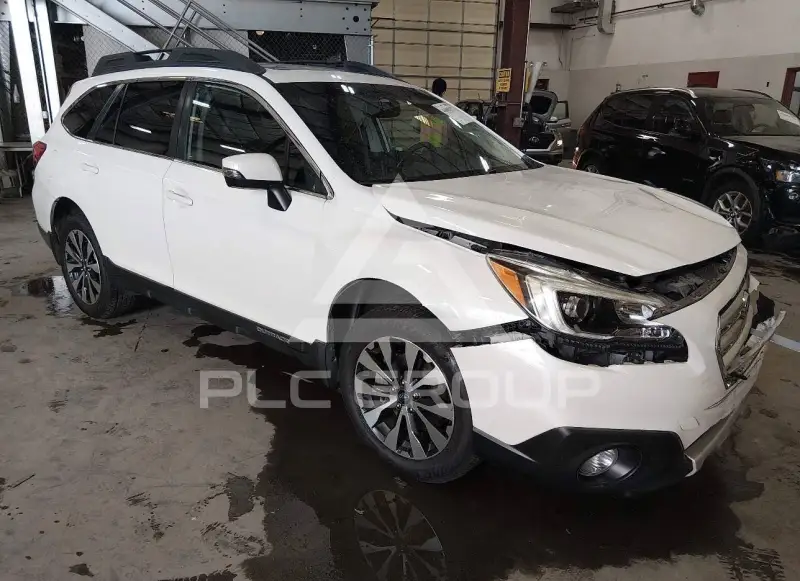 2016 Subaru Outback photo