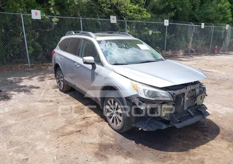 2016 Subaru Outback photo