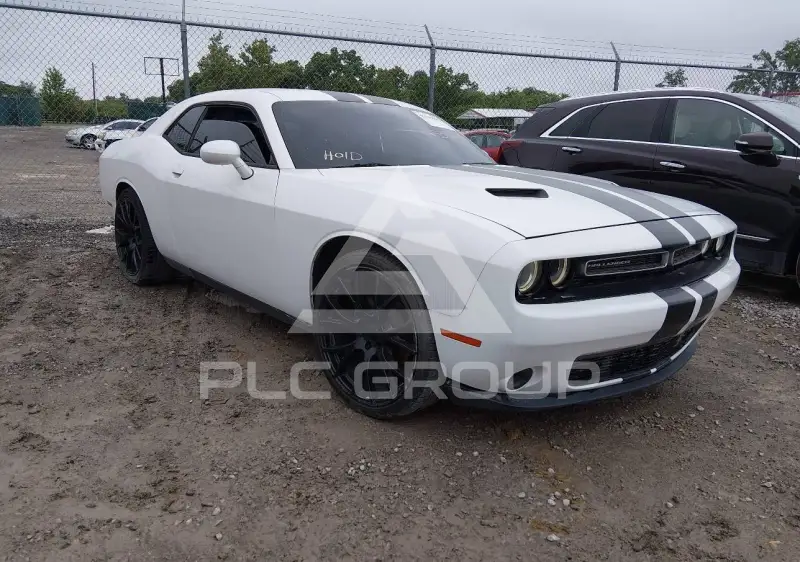 2016 Dodge CHALLENGER photo