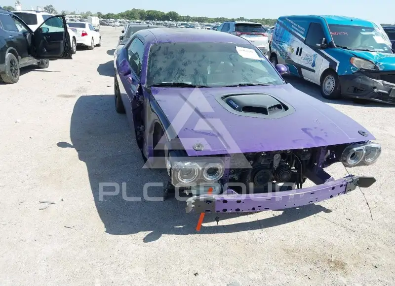 2016 Dodge CHALLENGER photo