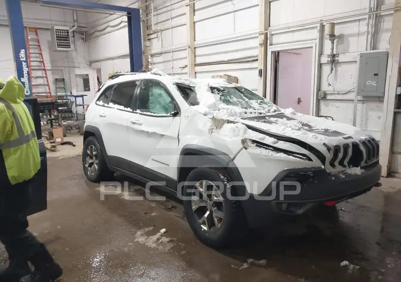 2016 Jeep CHEROKEE фото