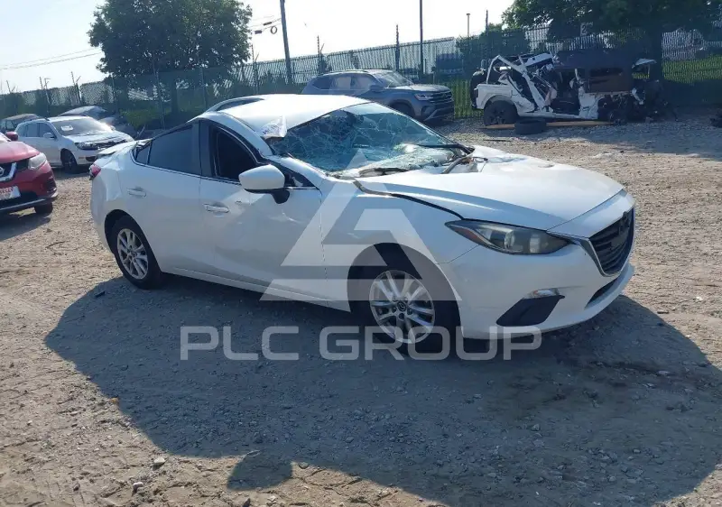 2016 Mazda 3 photo