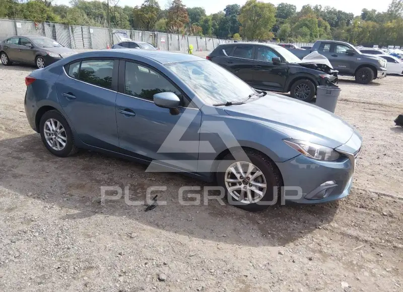 2016 Mazda 3 photo