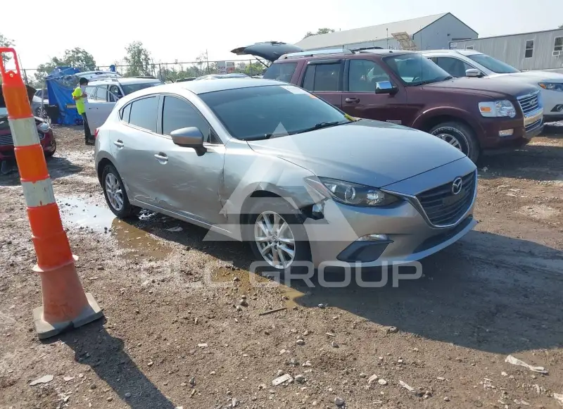 2016 Mazda 3 фото