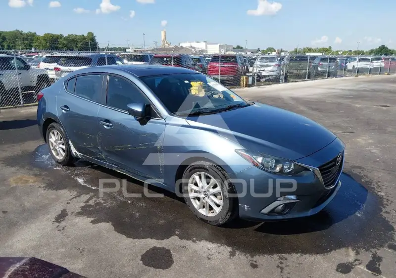 2016 Mazda 3 photo