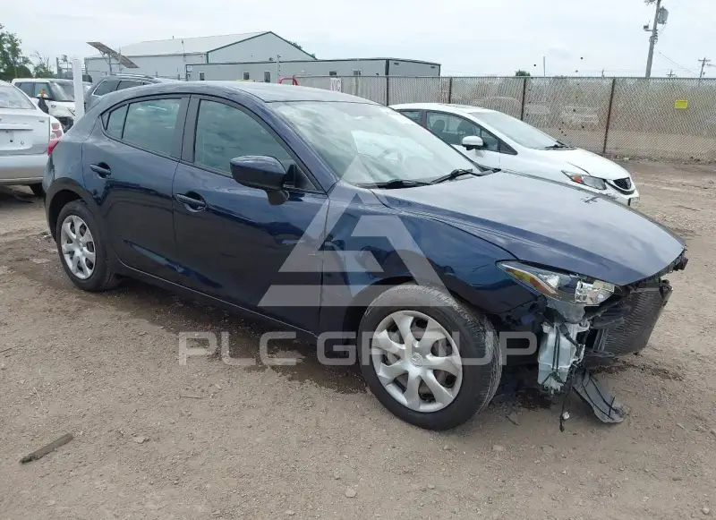 2016 Mazda 3 фото