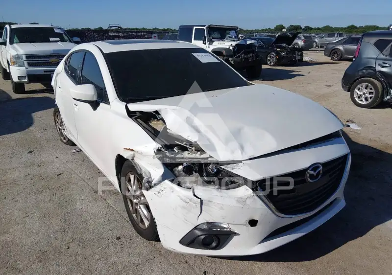 2016 Mazda 3 фото