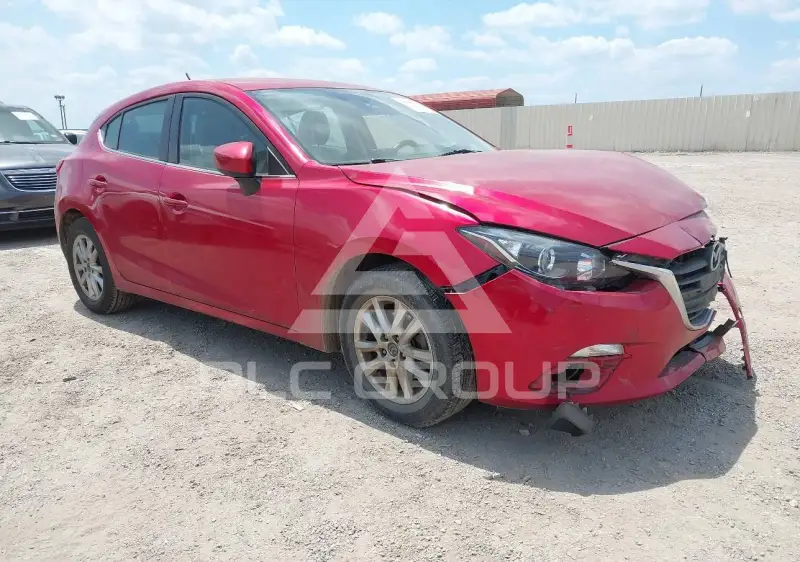 2016 Mazda 3 photo