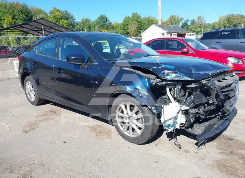 2016 Mazda 3 photo