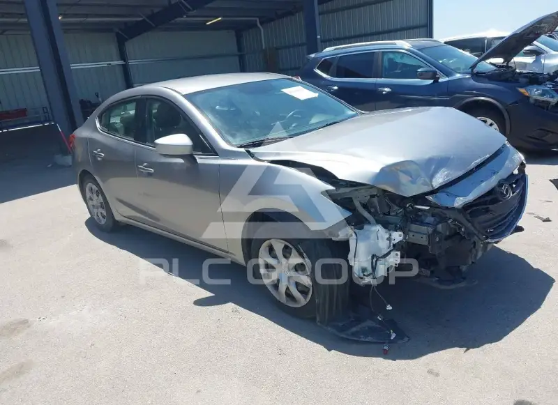 2016 Mazda 3 фото