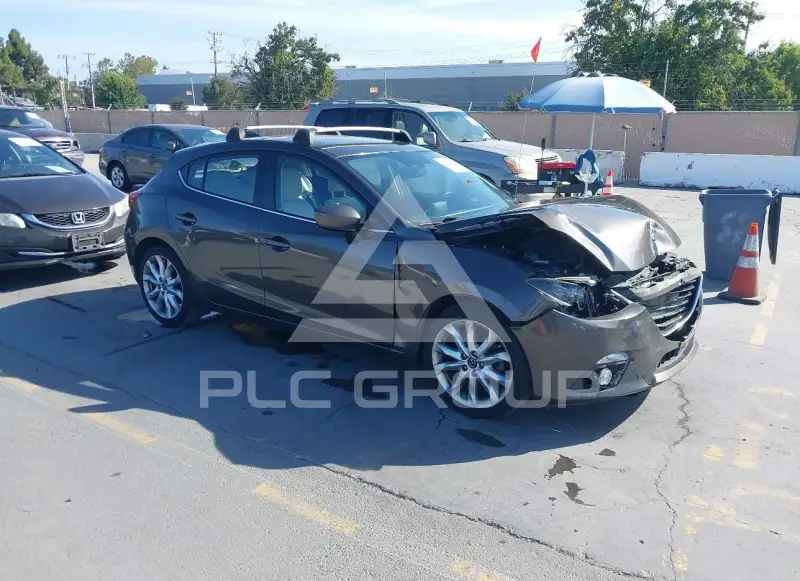 2016 Mazda 3 фото