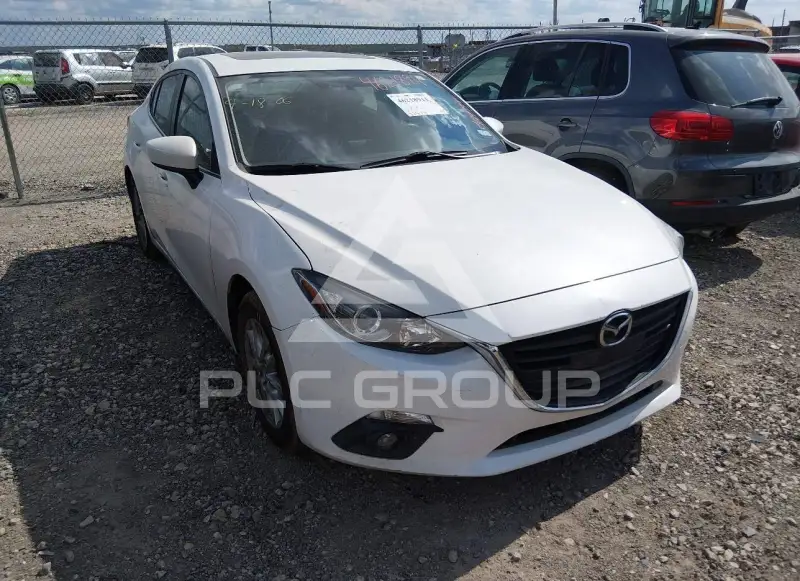 2016 Mazda 3 photo