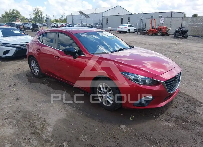 2016 Mazda 3 photo