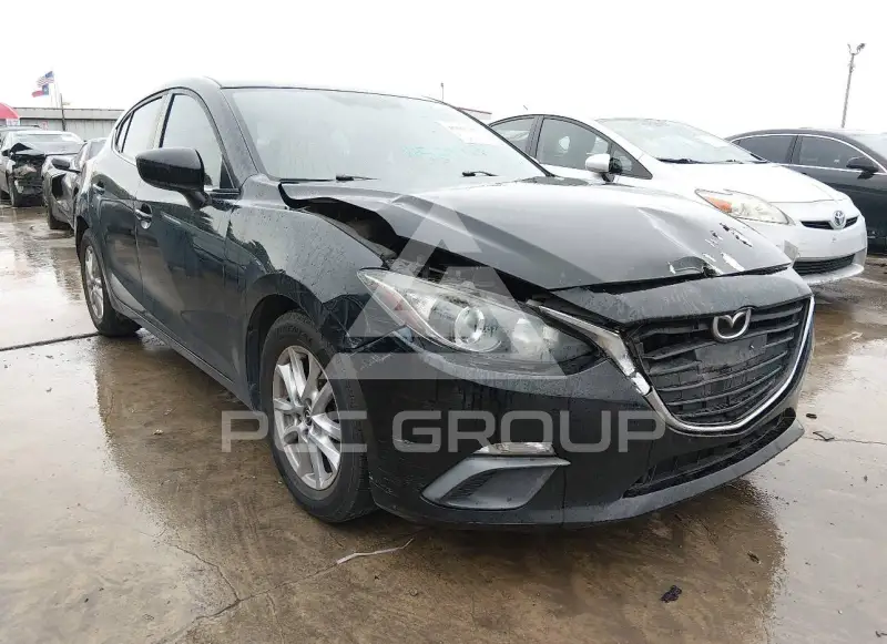 2016 Mazda 3 photo