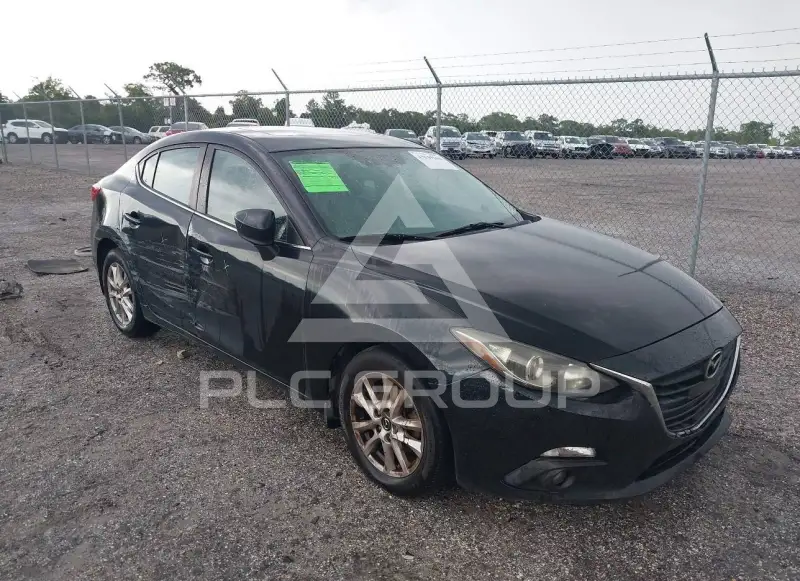 2016 Mazda 3 photo