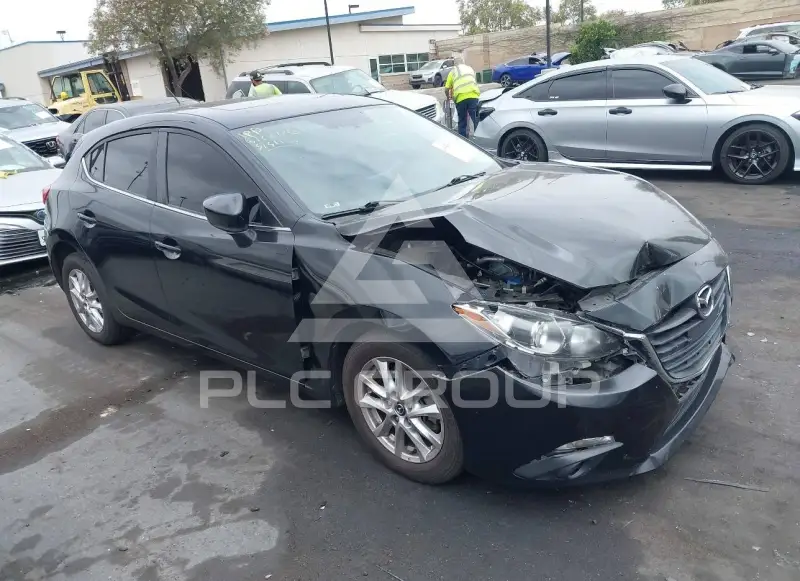 2016 Mazda 3 фото