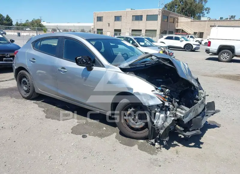 2016 Mazda 3 фото